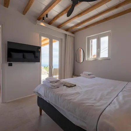 Nomade 4 Bd In Psarou Villa
