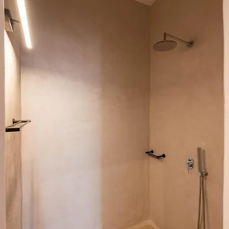 Nomade 4 Bd In Psarou Villa
