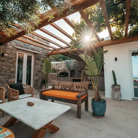 Nomade 4 Bd In Psarou Villa