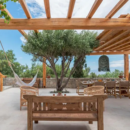 Villa Nomade 4 Bd In Psarou *