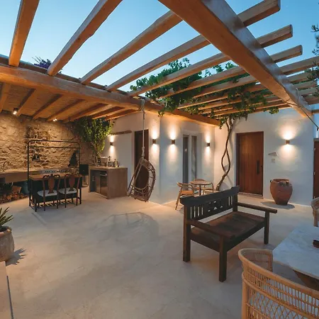 Nomade 4 Bd In Psarou Villa *